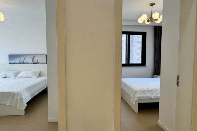 0 distance @ Changping rd L7 | High floor 2Br + balcony+floor heating | Great sunshine