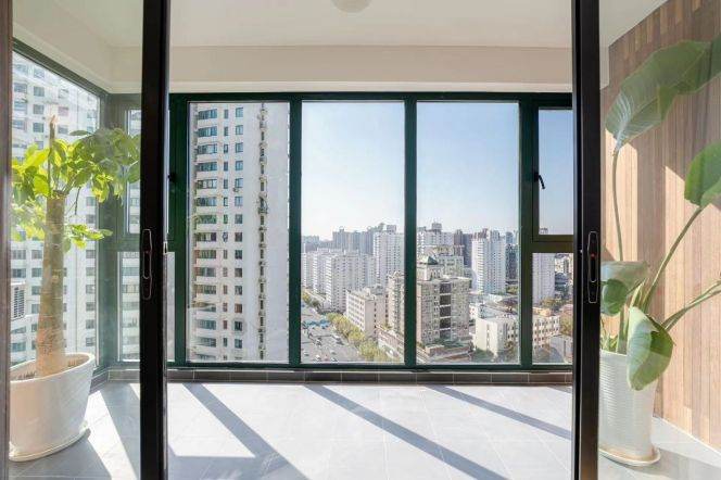 modern big 2brs floor heating modern furniture in Xujiahui 21K