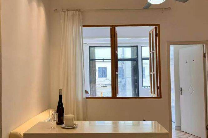 South 1Br w. Terrace Jiangsu Road Station