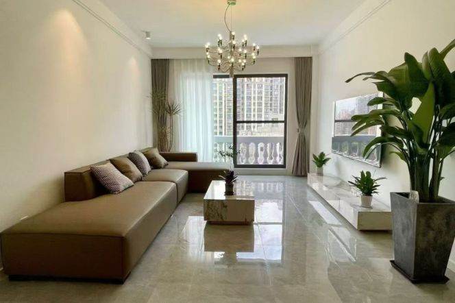 Jiashan/Jianguo rd 2brs/2lv/2bt apt with floor heating ; L9/12
