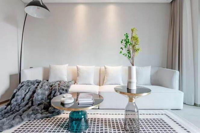 Hongkou Horizon — Grand 4BR Near Line 10 — 31,500 RMB