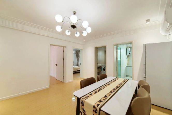 Nice 2br for rent at good price,close to Line 2