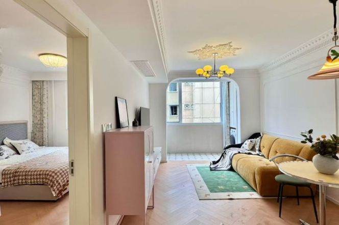 Renovated 1br with elevator near Zhenping Rd 