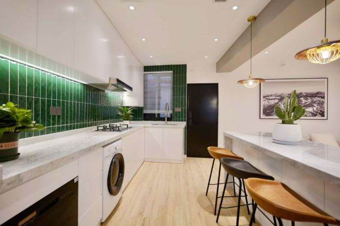 Valuable Wukang Rd 2BR with Cloakroom,Wallheating,C/A,Oven 12.5K 