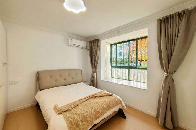 Nice 2br for rent at good price,close to Line 2