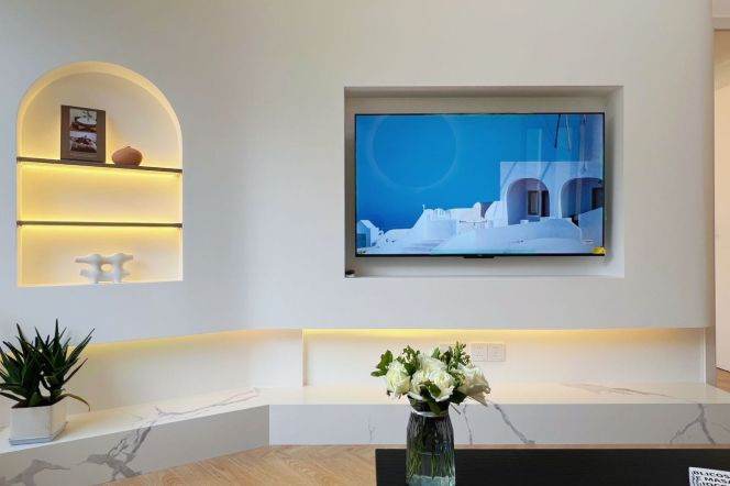 West Nanjing rd station one bedroom