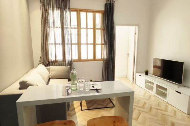 Jiangsu rd 1BR apartment with terrace