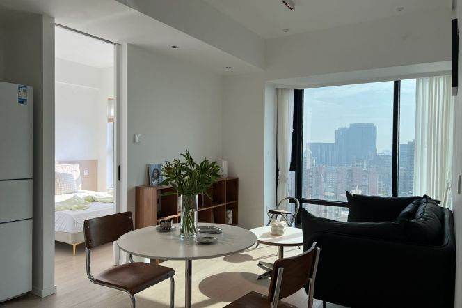 Elevator 1BR – Shanghai Normal University – Only 6 minutes to Line 1/12 – Caobao Road