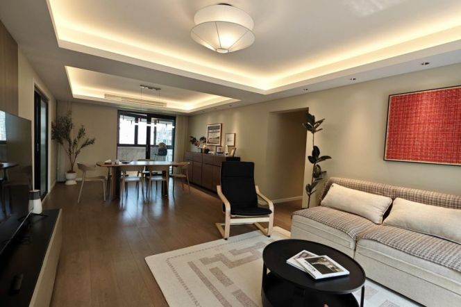 3+1 Rooms, 2 Baths, Balcony/Floor heating/Oven,150 sqm @ Hongbaoshi metro L10