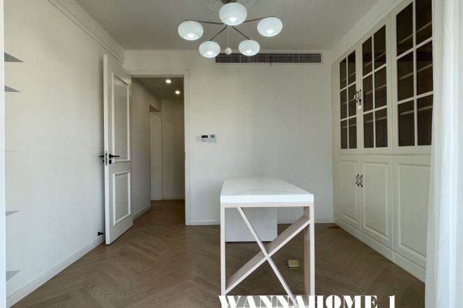 Spacious&Bright 3Bdrs 2Baths Apt+Green Compound+L2/11 Jiang Su Rd/Large Balconies