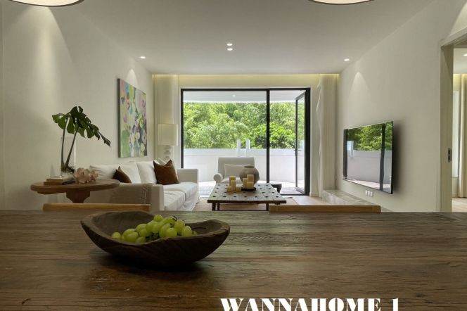 Spacious&Bright&Modern 2Bdrs 2Baths/W Nanjing Rd CBD+Open Balcony/Great Compound