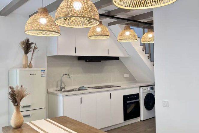 Changshu rd 1BR apartment