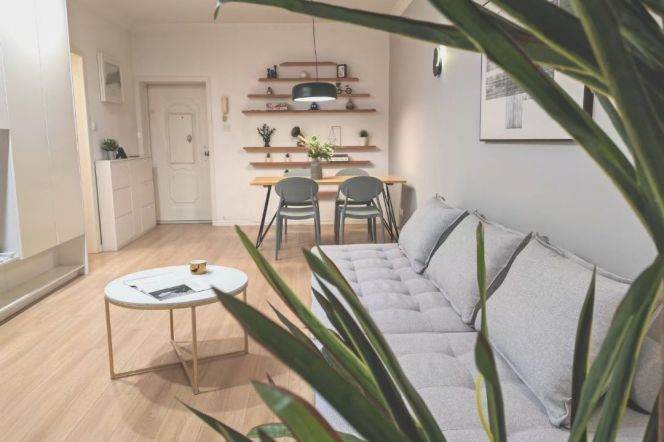 Changping rd/modern 2br 2lr/elevator/wall heating/big living room,@L7