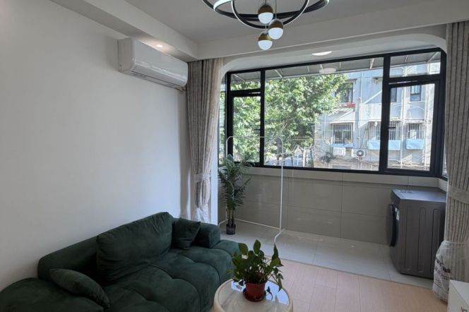 zhenping rd 1BR/big living room@L3/4/7