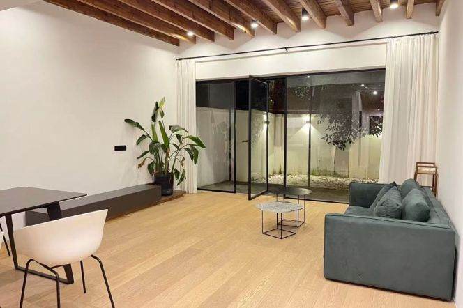 Wall heating Whole house 4BR Changshu Rd 38k