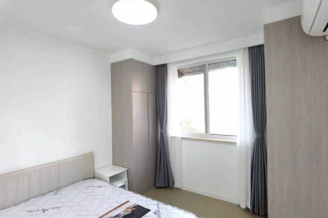 hongqiao rd station one bedroom