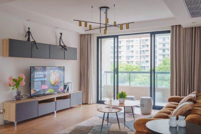 3 Brs, 2 Baths, Open Balcony/Floor heating/Dish washer, 140 sqm @ Wuning metro L13