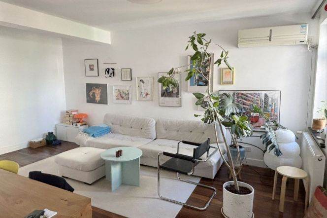 Wulumuqi/Huashan Rd with Spacious Terrace/Wallheating/Oven 18.5K 