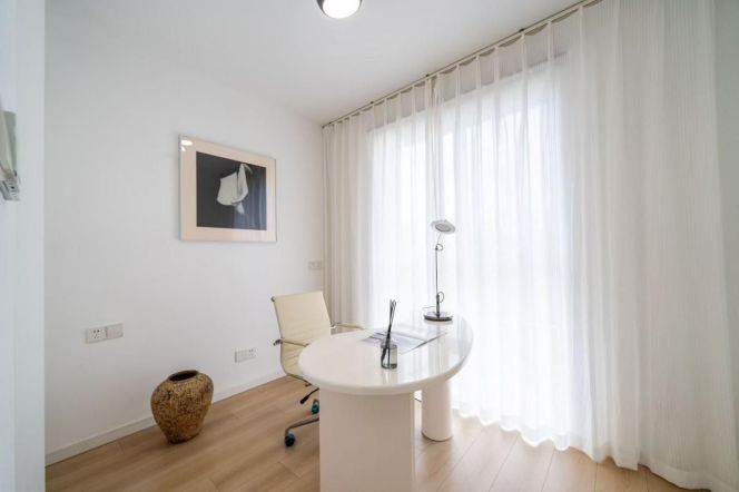 Lovely 3Brs& 2Bts Apt+Floor Heating+central AC+Dishwasher@JiangNing Rd