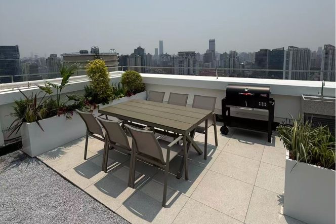 Jing'an Temple, top-floor duplex, 100 sqm of exclusive large terrace, super large open-plan area