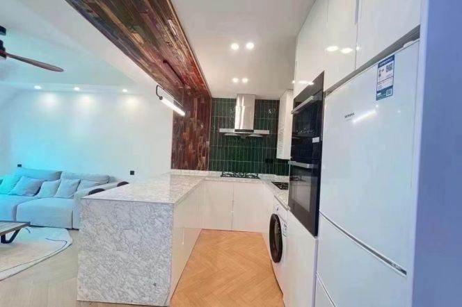Spacious 1br/1bt Apt close to Jing'an Temple