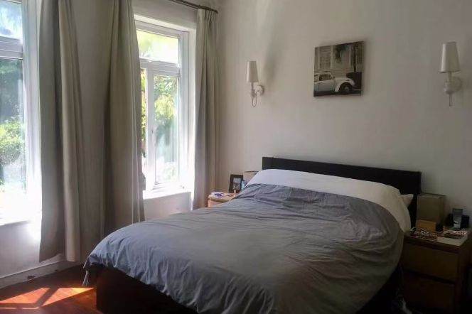 High ceiling Garden house 1BR terrace Huashan Rd 15k