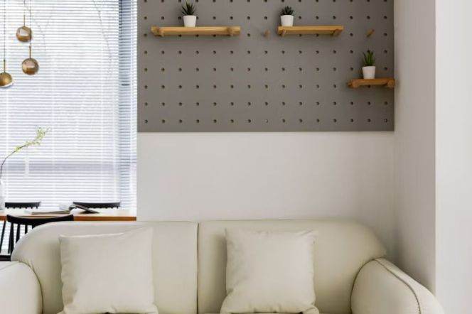 3 Brs, 2 Baths, Open Balcony/Wall heating/Oven, 130 sqm @ Zhenping metro L3,4&7