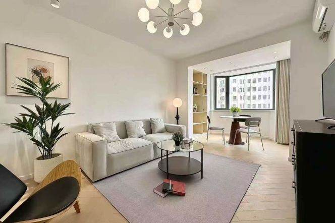 High-Floor 1BR near Natural History Museum — 12,800 RMB