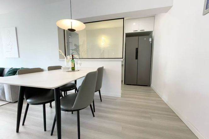 Jiaotong University 3BR 2BATH apartment