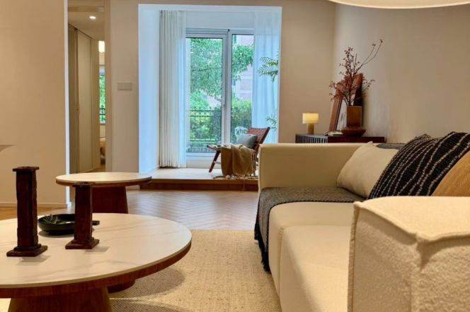 3 Brs, 2 Baths with Terrace/Floor heating/Dish washer, 150 sqm @ Shanghai Stadium L4