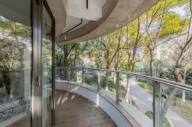 3 Brs, 2 Baths, Open Balcony/Wall heating/Oven, 130 sqm @ Zhenping metro L3,4&7