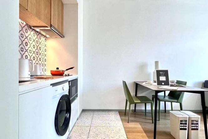 1BR near line 3/11/12 and convenient to New York University can long and short term lease