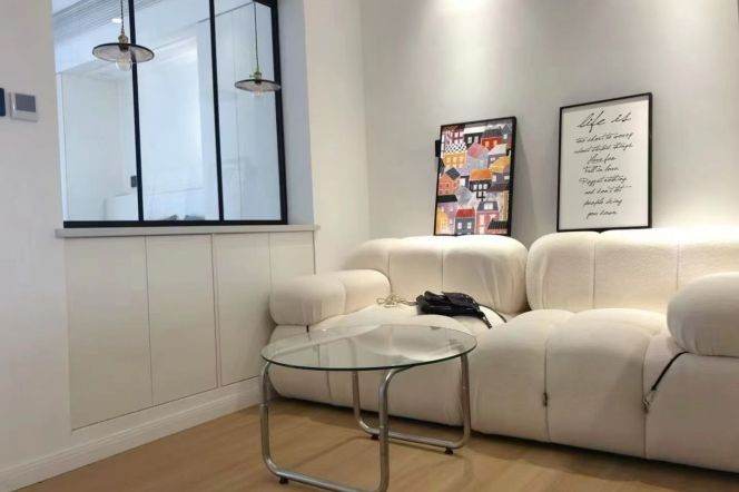 Cozy Apt in Wukang Road with open Balcony