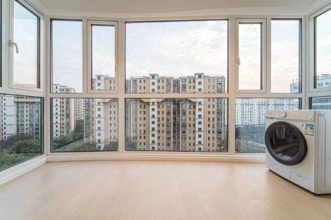 modern 3brs floor heating modern furniture near line 2 and Su zhou river 
