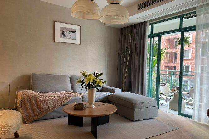 3 Brs, 2 Baths, Open Balcony/Floor heating/Oven/Dish washer, 140 sqm @ Longhua metro L11&12