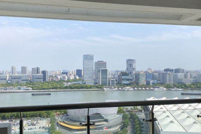 Modern 3brs with floor heating and river view beautiful Huang pu river