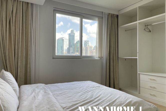 Spacious&Modern 3Bdrs 2Baths Apt+IAPM+2 Large Balconies+Top Compound+Stunning View