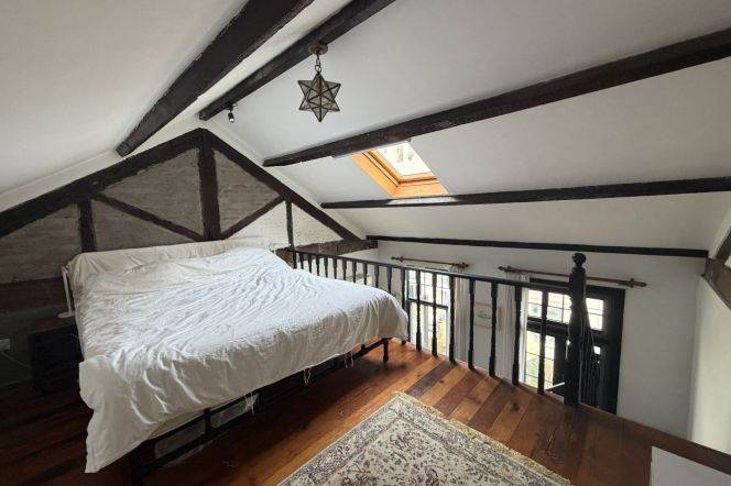 Sunny Loft + 1BR with Floor to Ceiling Windows and Balcony in Yanping Road/Wuding Road 