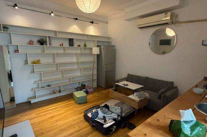 Cozy 1br with Balcony @iapm,Line 1/10/12 South Shanxi Road St.