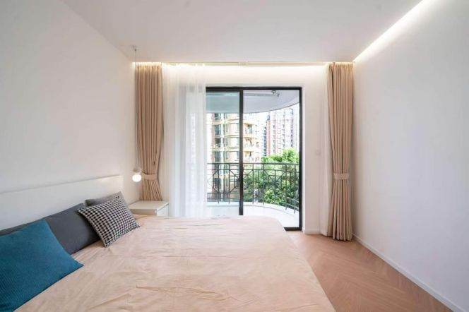 Pudong Biyun, 3-brs with an outdoor balcony, floor-to-ceiling windows, underfloor heating