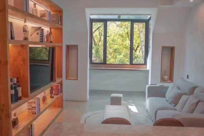 Spacious 1br/1bt Apt close to Jing'an Temple