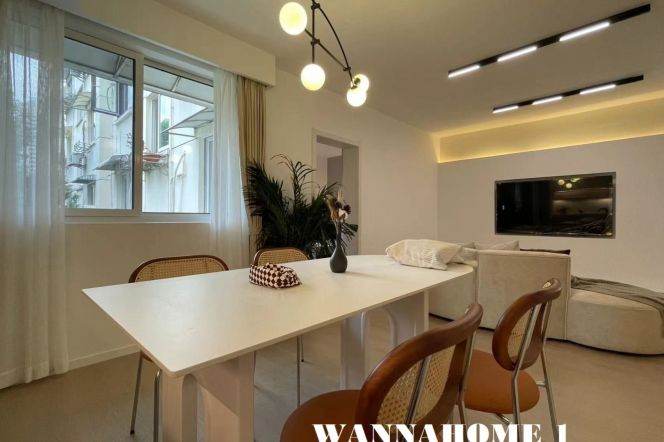 Modern&Spacious&Bright 2Bdrs 1Bath Apt+5F Walk UP+L7 Chang Ping Rd+Clean Compound