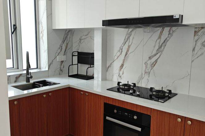 Stunning High-floor Bright 3-Bedroom Apartment | Putuo District