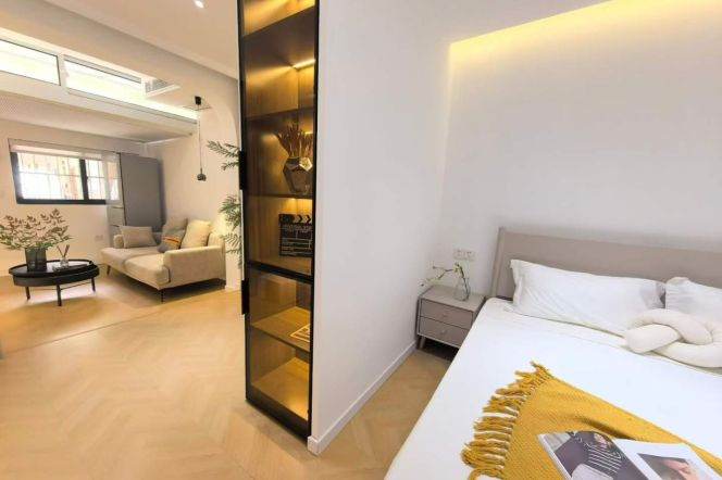 changping rd 1BR/big living room@L7