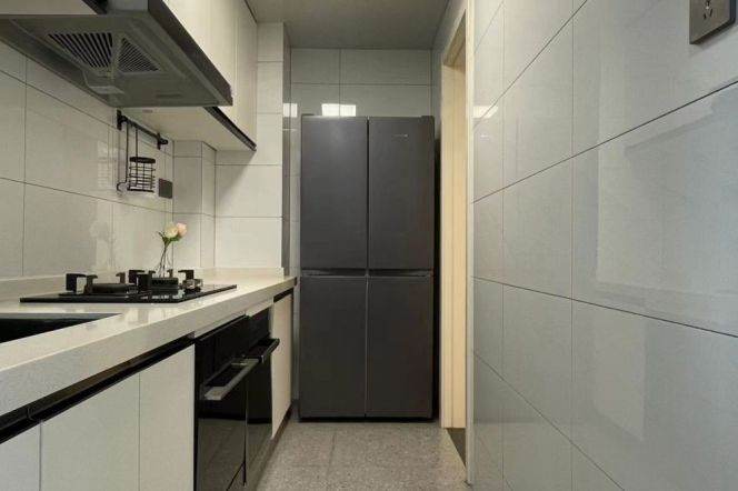 Spacious&Bright 2Bdrs 2Baths Apt+L7 Chang Ping Rd/Green Compound+Large Balcony+Good View