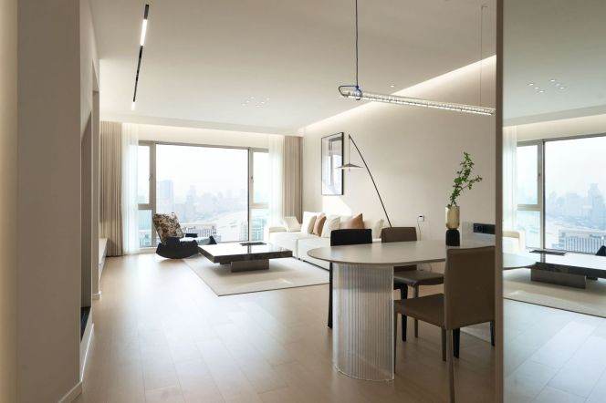 modern big 2brs floor heating wooden floor nice river view beside Huang pu river IFC 