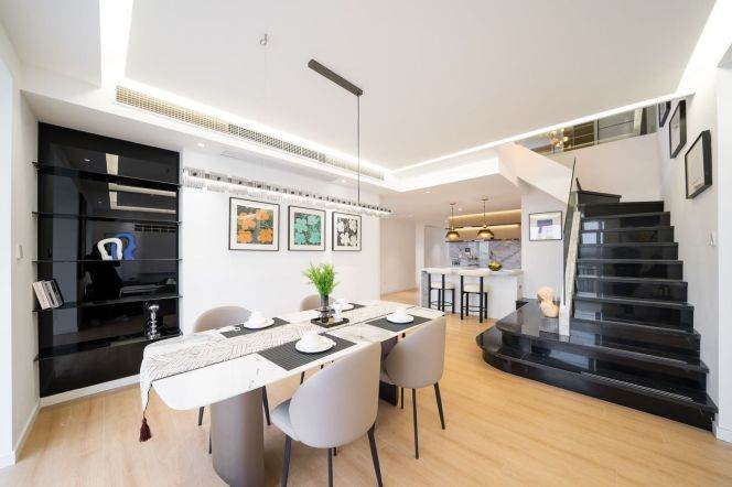 modern 4brs penhouse big terrace floor heating nice view beside Huang pu river 
