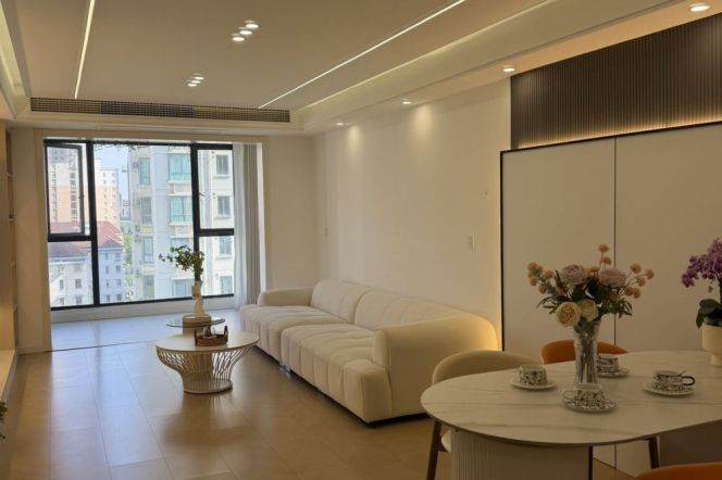 Quality 2br apt @Huangpu   Line 4/9/13  