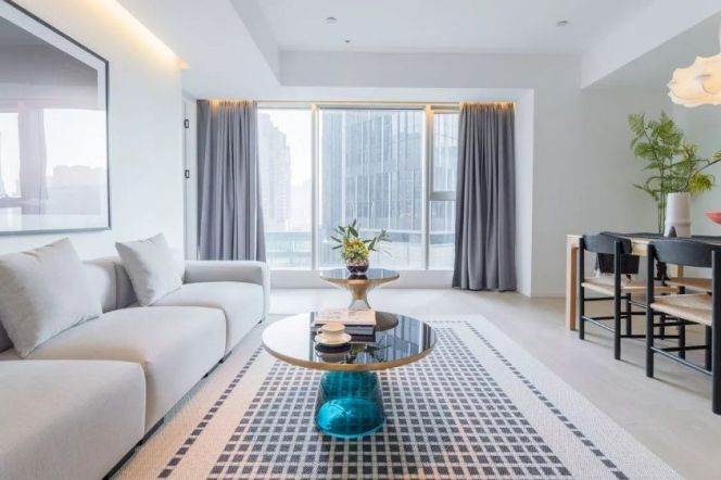  Xintiandi Core Luxury Residence | Premium 2-Bedroom with Floor‑to‑Ceiling Windows