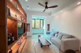 Spacious 1br/1bt Apt close to Jing'an Temple